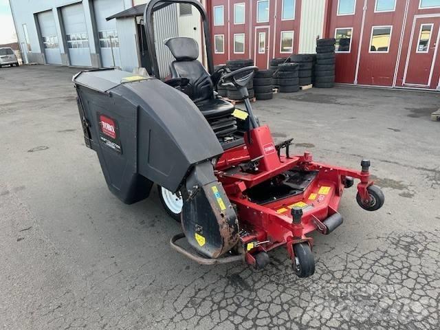 Toro 3280D 騎乘式割草機