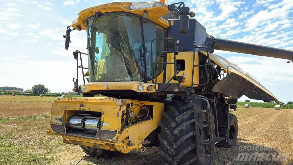 New Holland CR 960 聯合收穫機