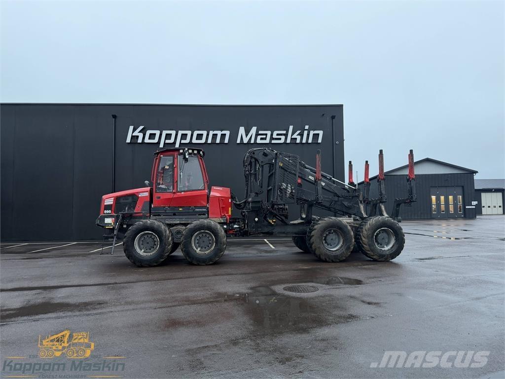 Komatsu 895 集運機