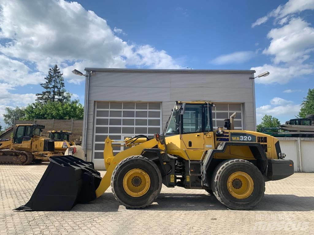 Komatsu WA 320-5H 輪胎式裝載機