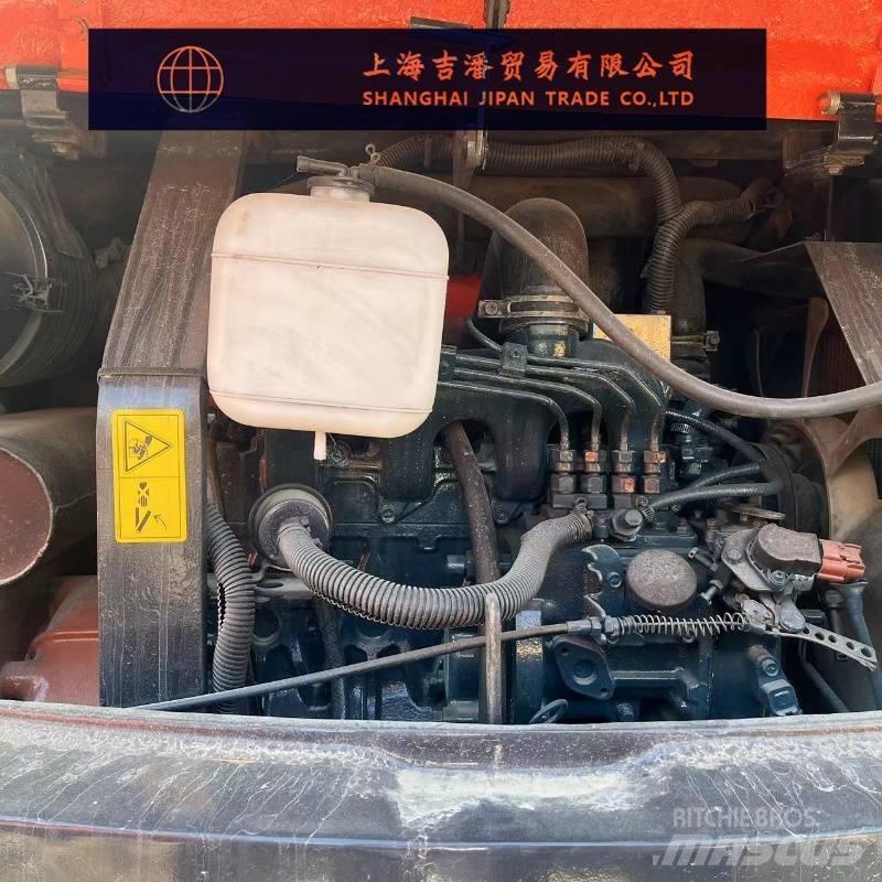 Kubota U 40 小型挖土機/掘鑿機<7t(小型挖掘機)