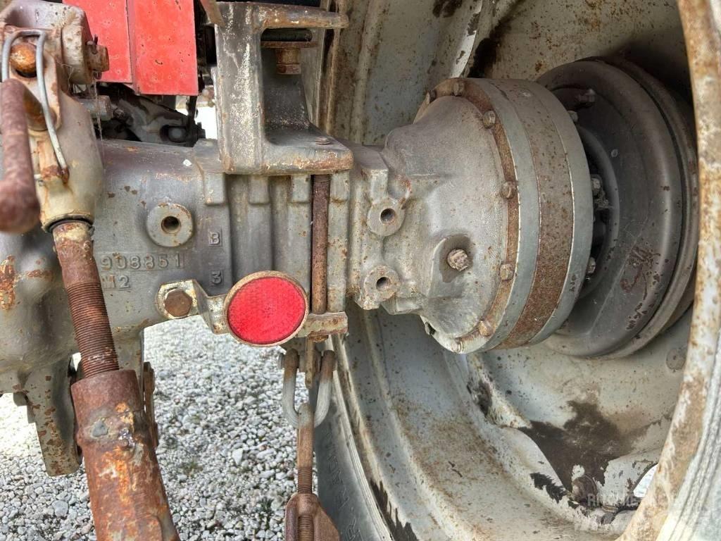 Massey Ferguson 590 曳引機