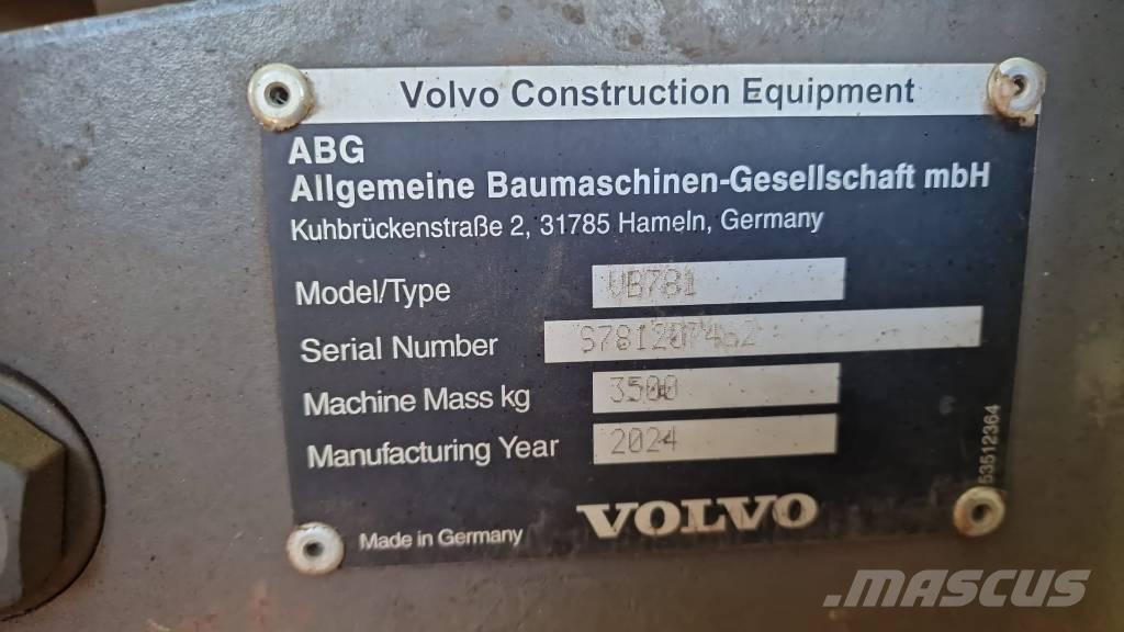 Volvo P 8820 D 其他