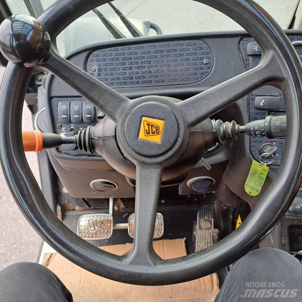 JCB 550-80 AGRIPLUS 伸縮臂操作車