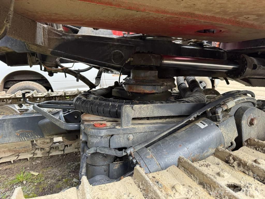 Sandvik DX 800R 鑽孔機