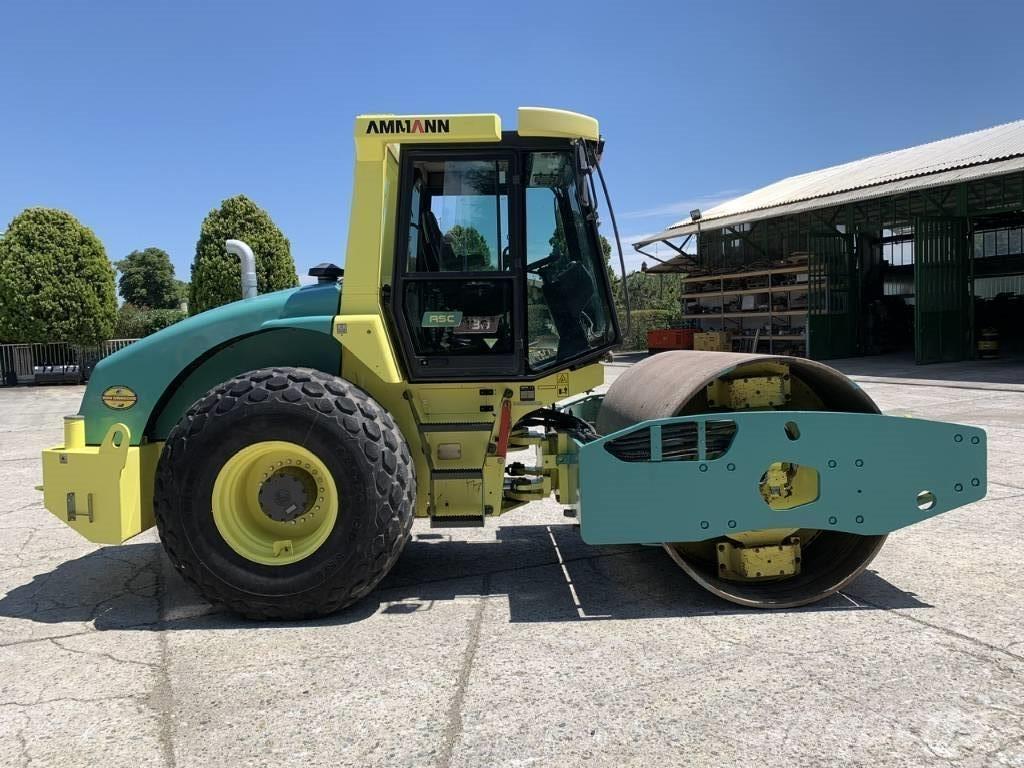 Ammann ASC 130 D 單輪滾壓機