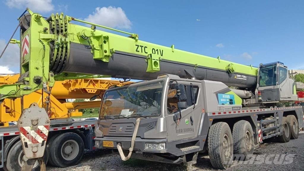 Zoomlion ZTC800 全路面起重機/吊車