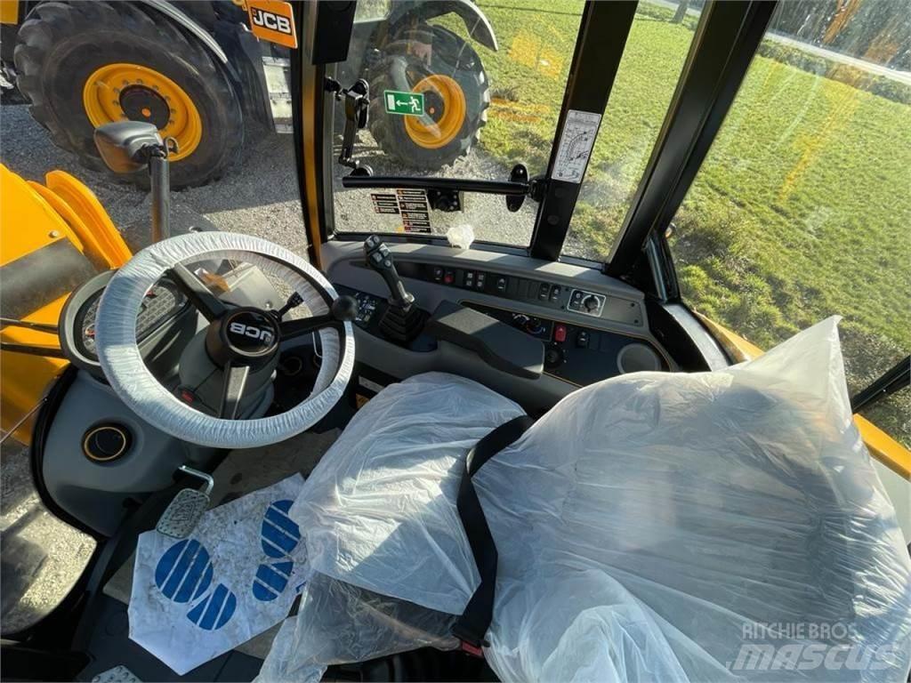 JCB TM 220 Agri 輪胎式裝載機