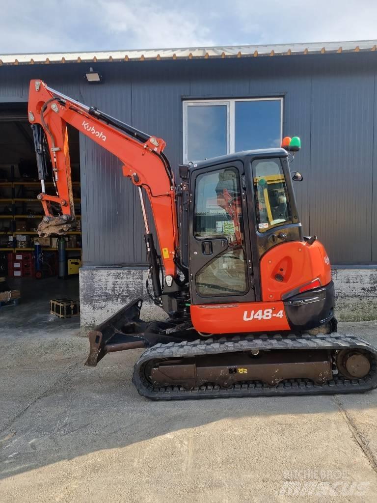 Kubota U48 小型挖土機/掘鑿機<7t(小型挖掘機)