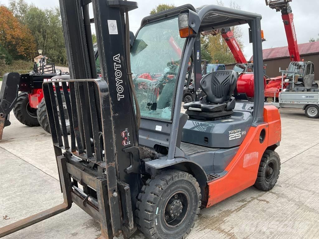 Toyota 02-8 FGF 25 液化石油氣LPG卡車
