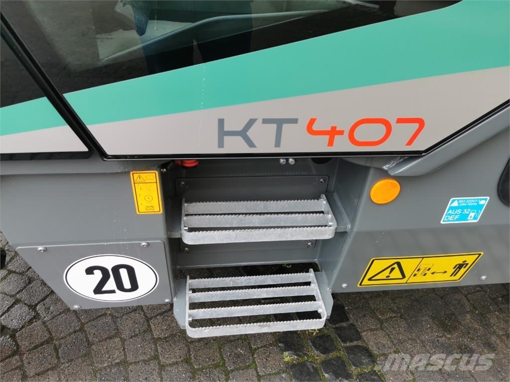 Kramer KT407 伸縮臂操作車