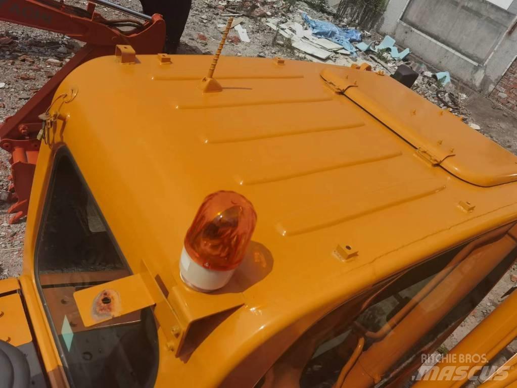 Hyundai R215VS 履帶式 挖土機/掘鑿機/挖掘機