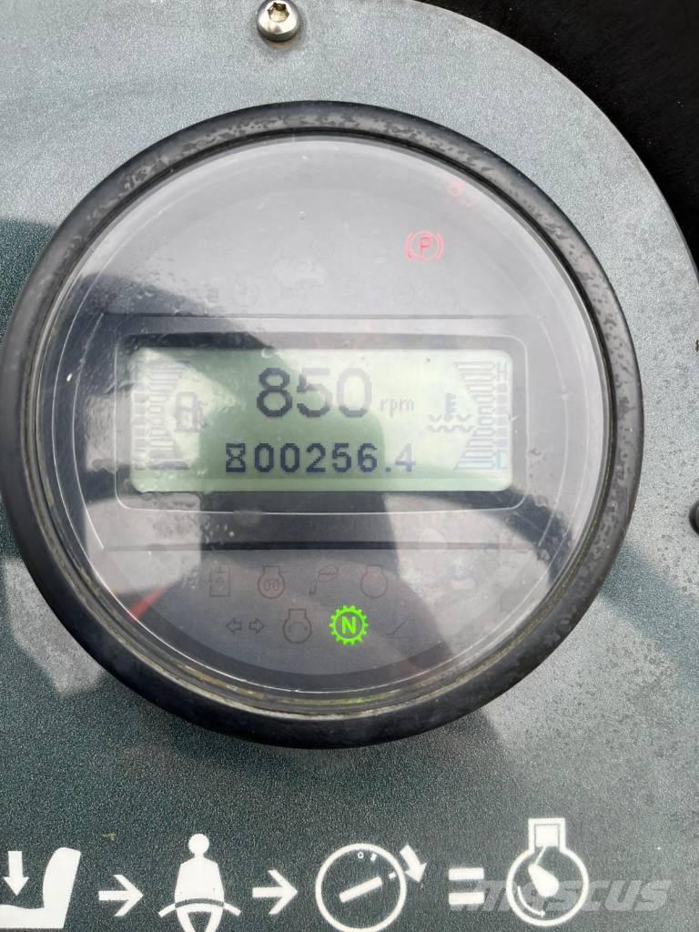 Mecalac TA 9 側卸礦車