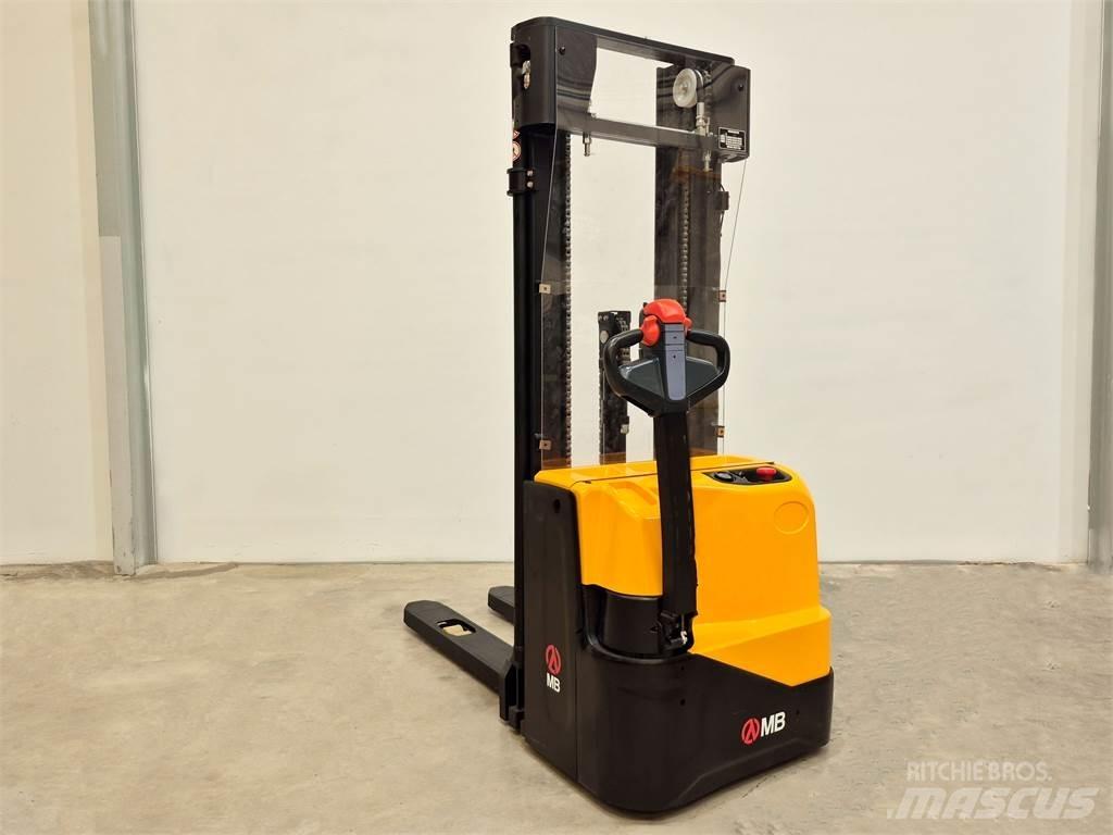  WSA161L 行走控制式堆積機