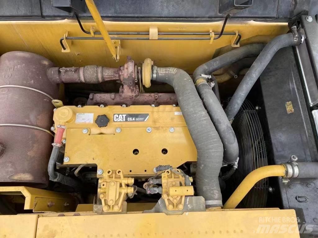 CAT 323 D L 履帶式 挖土機/掘鑿機/挖掘機