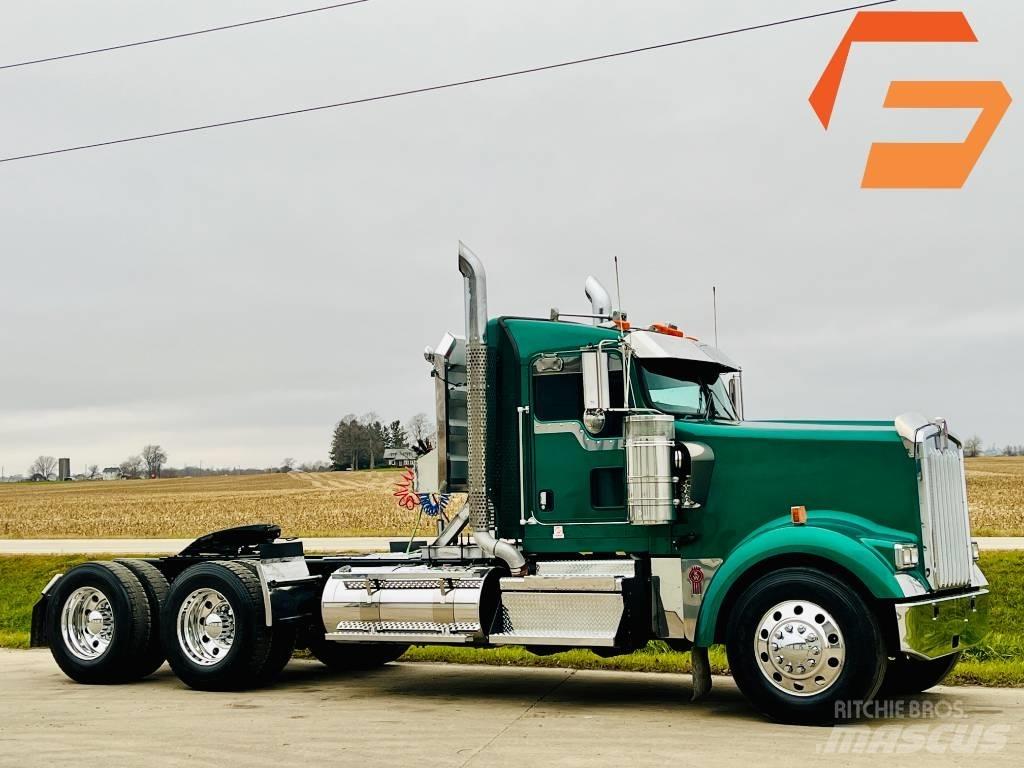 Kenworth W 900 曳引機組件