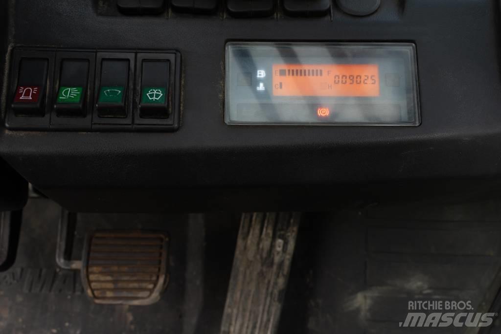 Manitou MI 25 D 柴油卡車