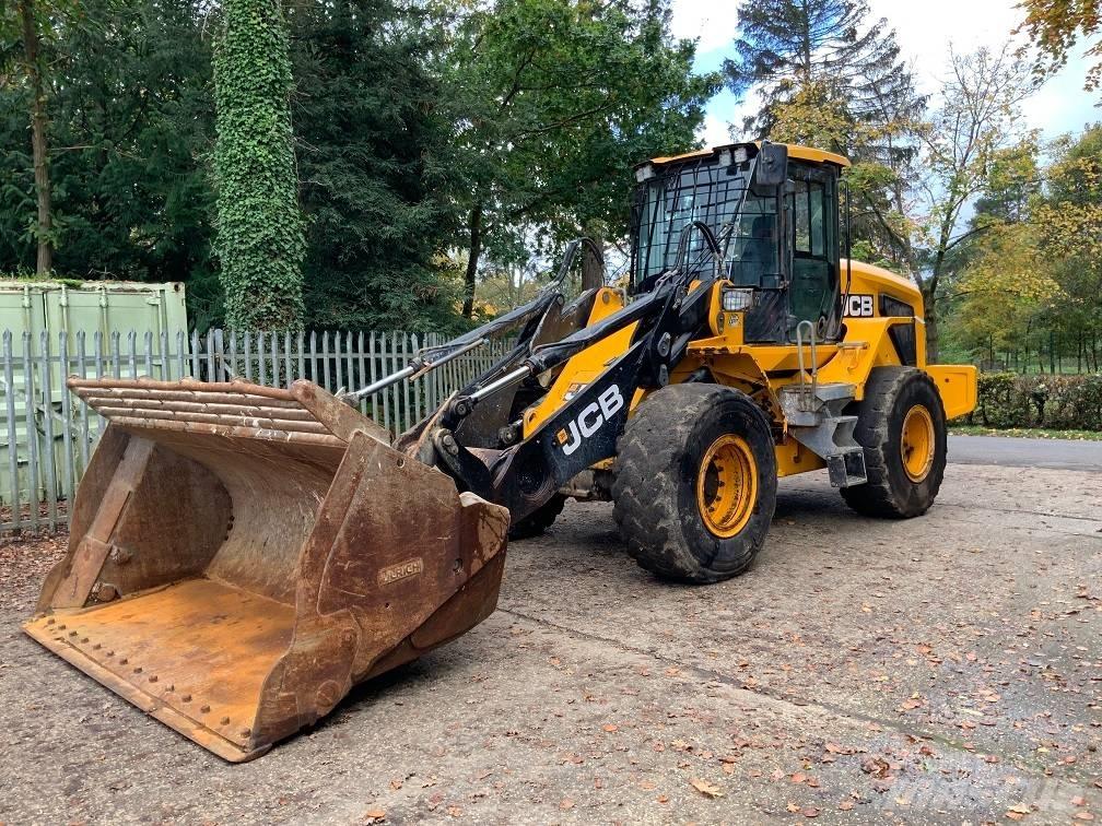 JCB 437 HT 輪胎式裝載機