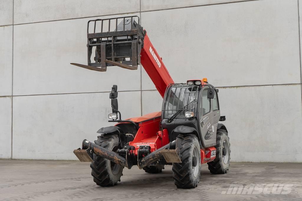 Manitou MT 1135 伸縮臂操作車