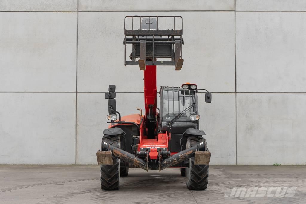 Manitou MT 1135 伸縮臂操作車