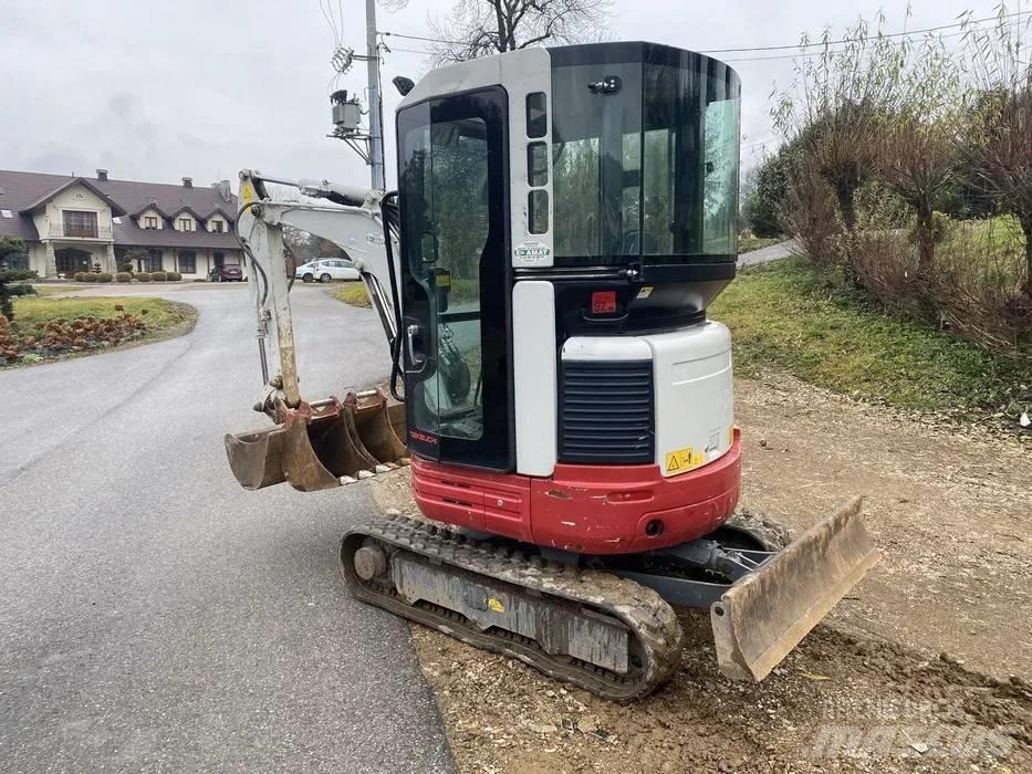 Takeuchi TB 23 R 小型挖土機/掘鑿機<7t(小型挖掘機)