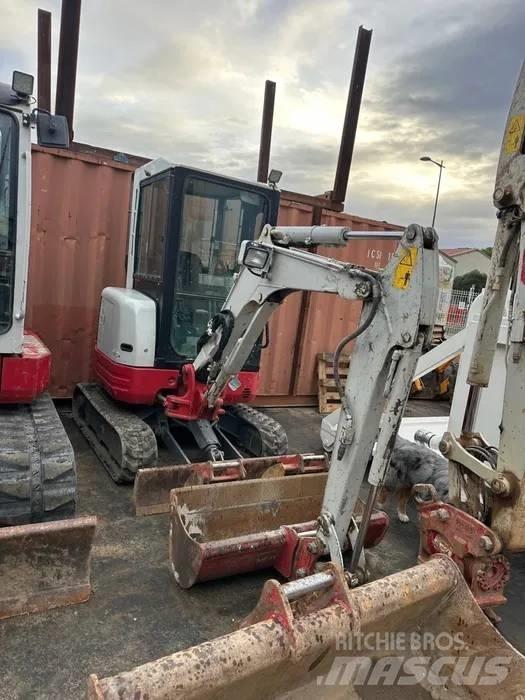 Takeuchi TB 23 R 小型挖土機/掘鑿機<7t(小型挖掘機)