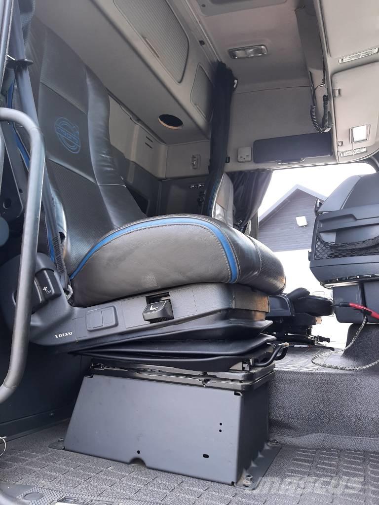 Volvo FH 16 木材貨車