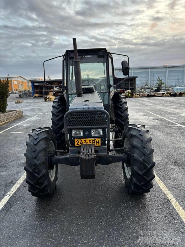 Valmet 565 Finlandia 曳引機