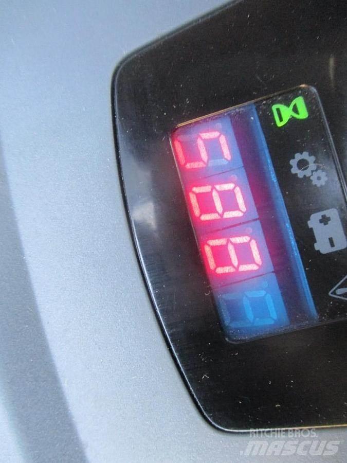 Toyota LPE 250 低架升降機