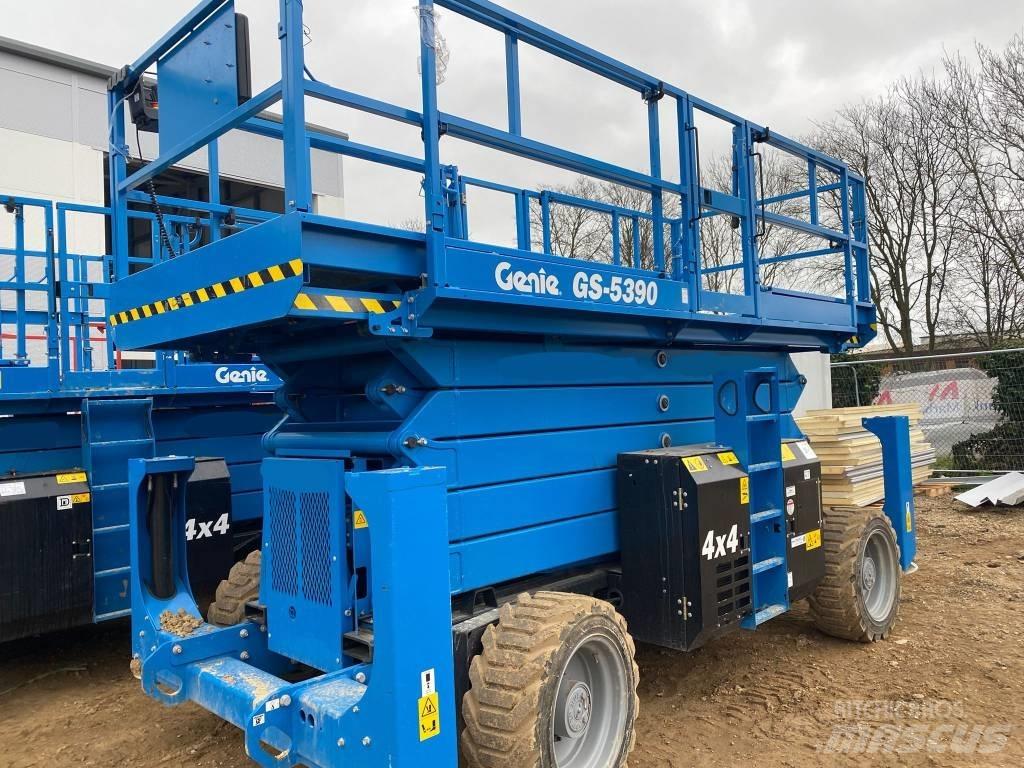 Genie GS 4390 RT 剪式升降機