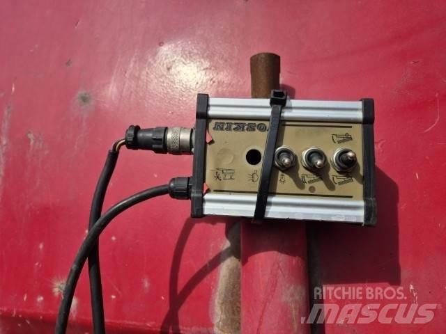 Peecon CAR 260 L 傾卸式拖車