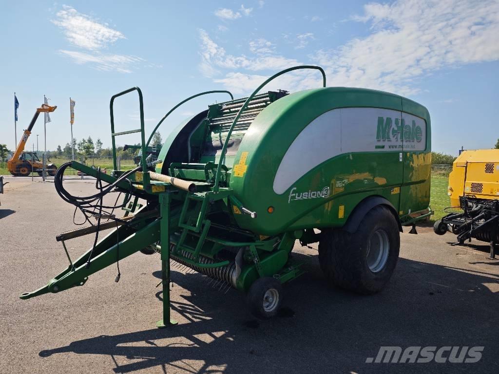McHale Fusion 3 圓型牧草打包機