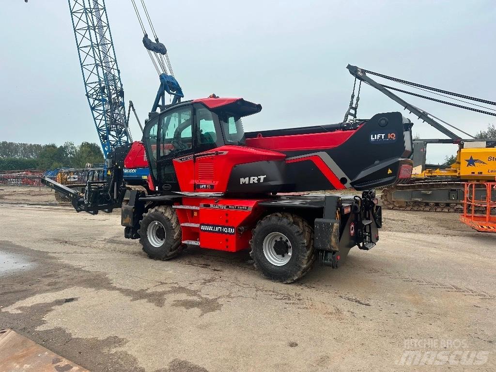 Manitou MRT 2545 伸縮臂操作車