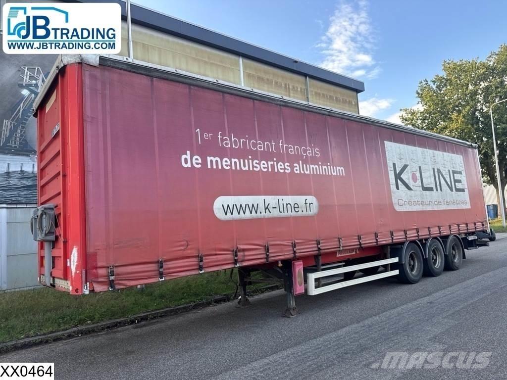Fruehauf Tautliner 篷布半拖車