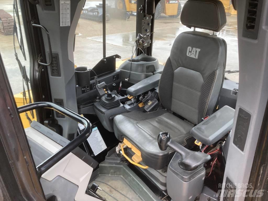 CAT D 6 LGP 履帶推土機