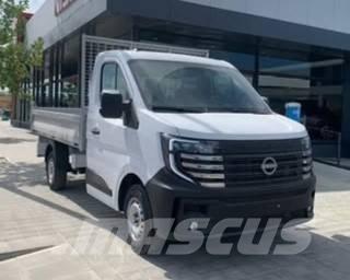 Nissan 3500 傾卸式卡車