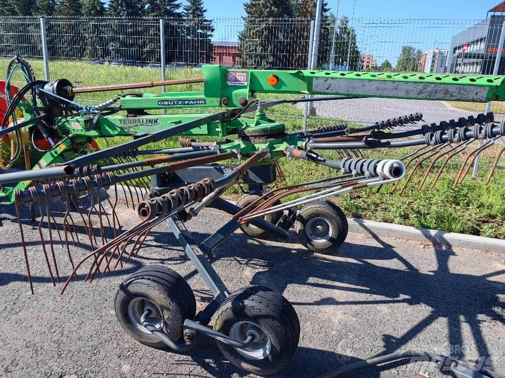 Deutz-Fahr Terralink 堆草機