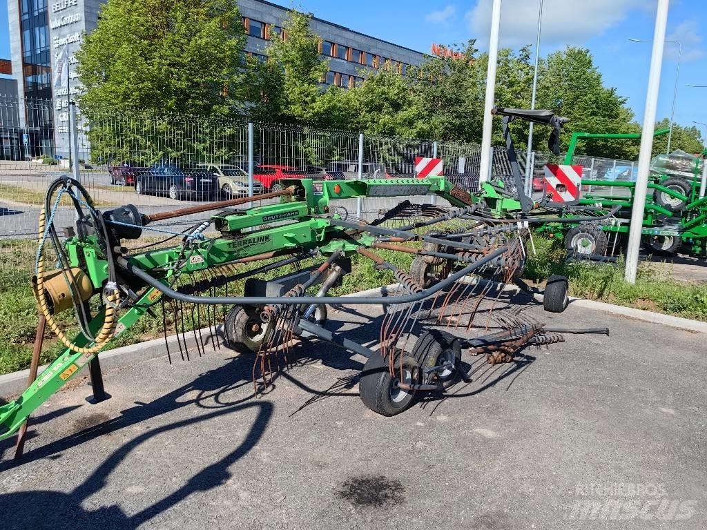 Deutz-Fahr Terralink 堆草機
