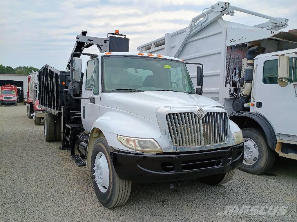 International 4300 兩爪吊夾