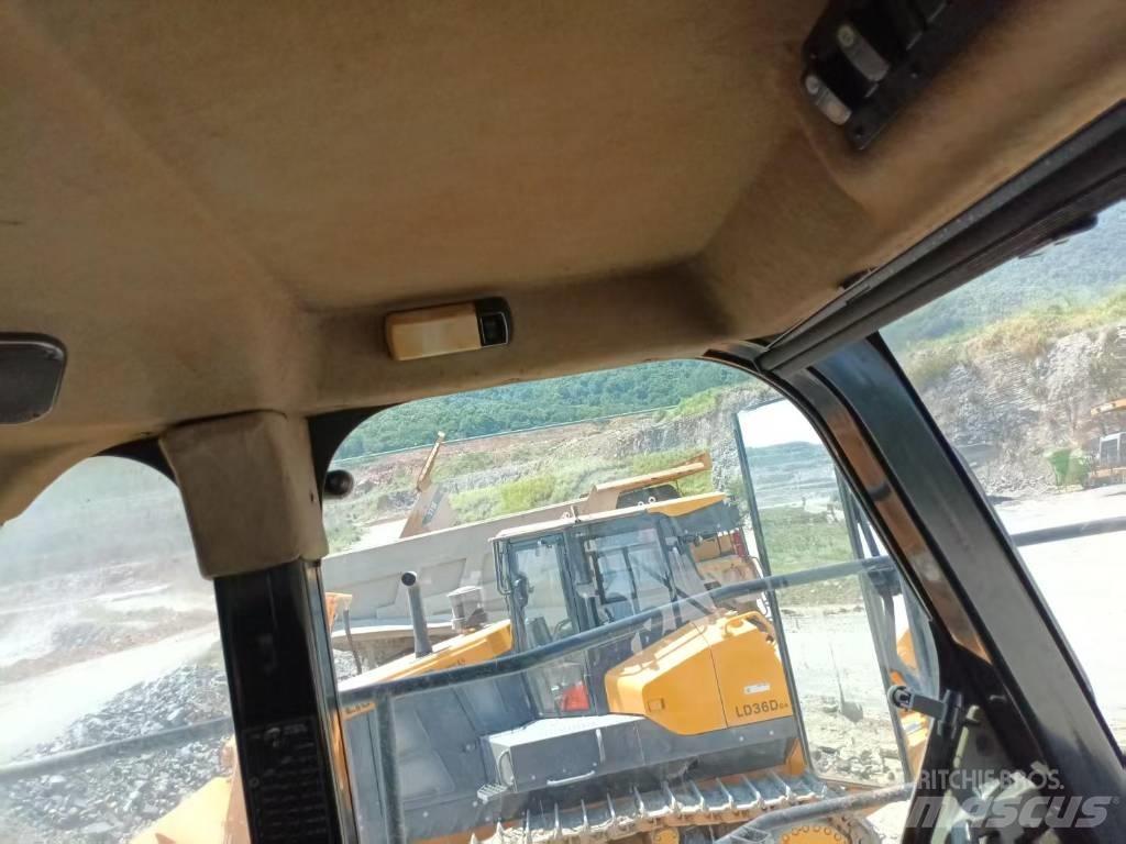 CAT 773 F 鉸接式起吊車