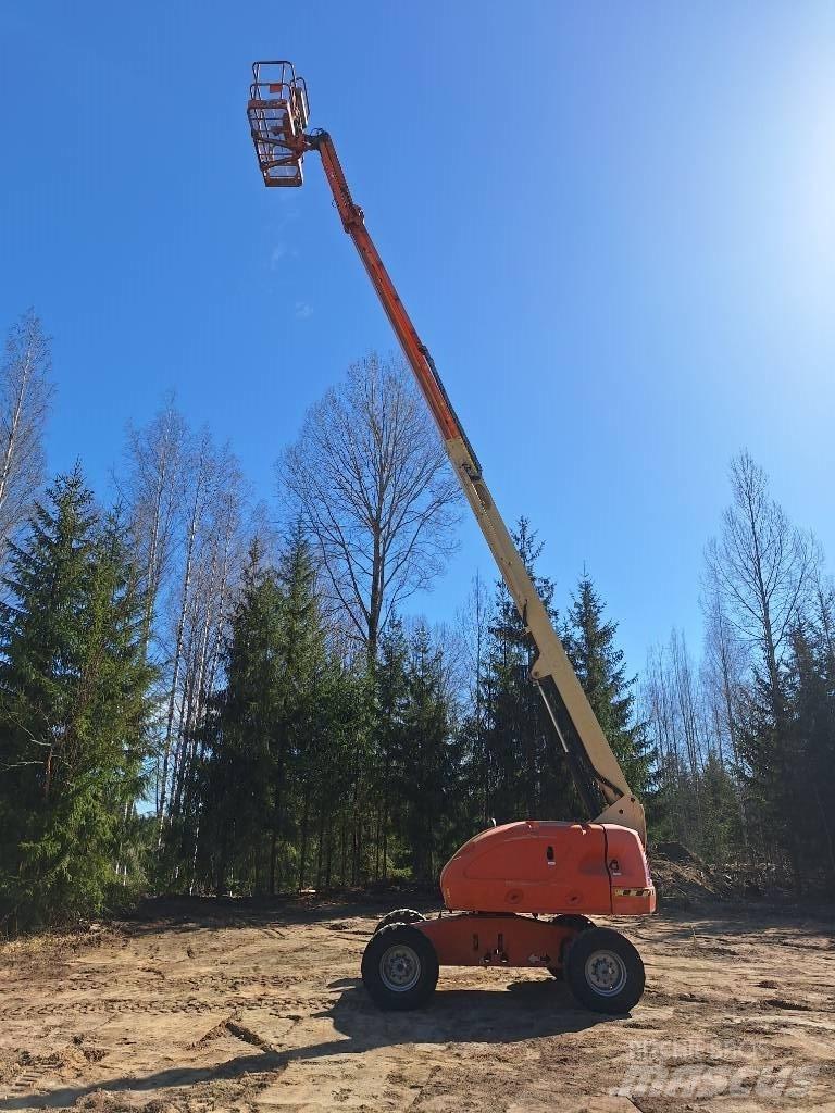 JLG 460 SJ 曲臂高空作業車
