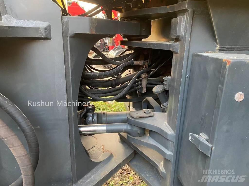 Komatsu WA 470 輪胎式裝載機