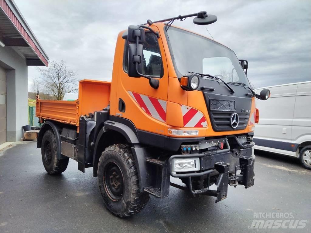 Mercedes-Benz U20 工具車
