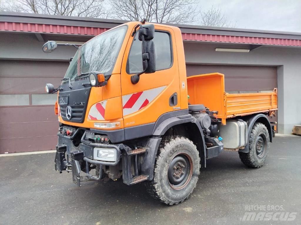 Mercedes-Benz U20 工具車