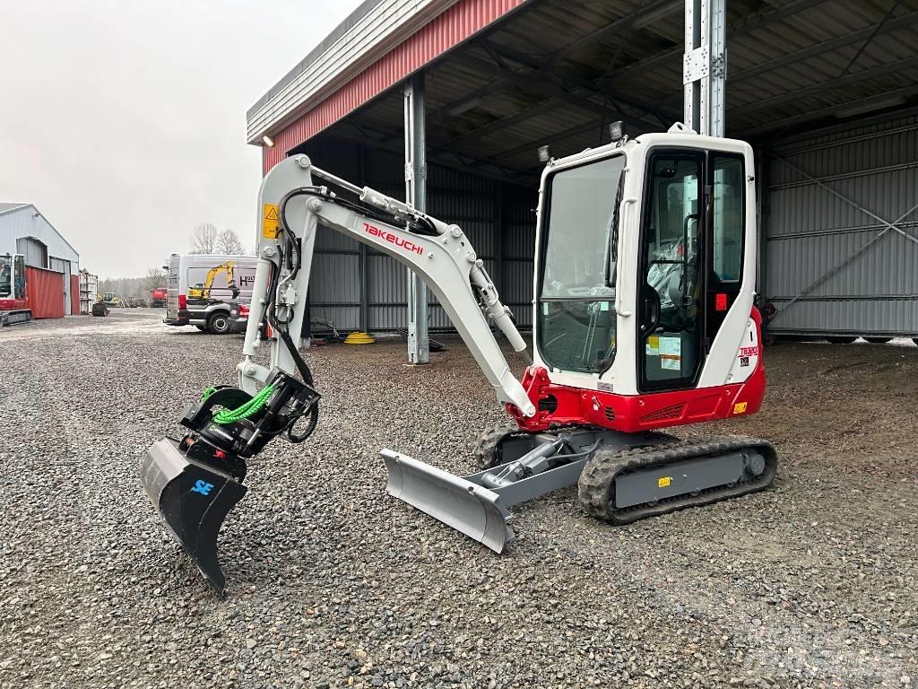 Takeuchi TB320 小型挖土機/掘鑿機<7t(小型挖掘機)