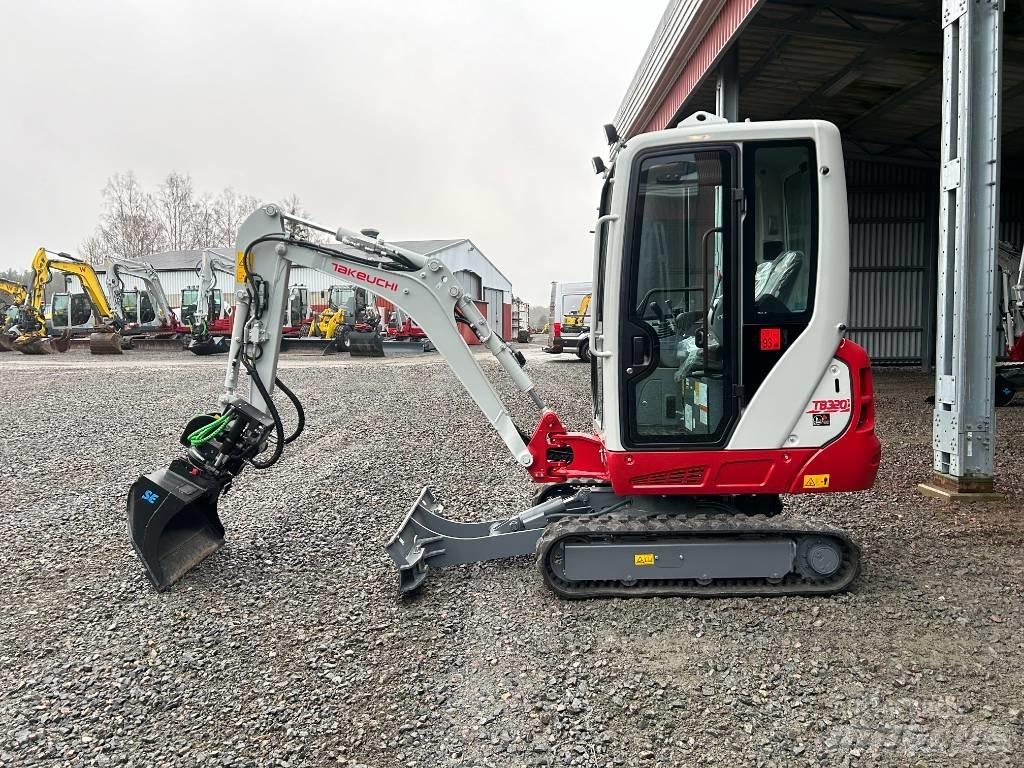 Takeuchi TB320 小型挖土機/掘鑿機<7t(小型挖掘機)