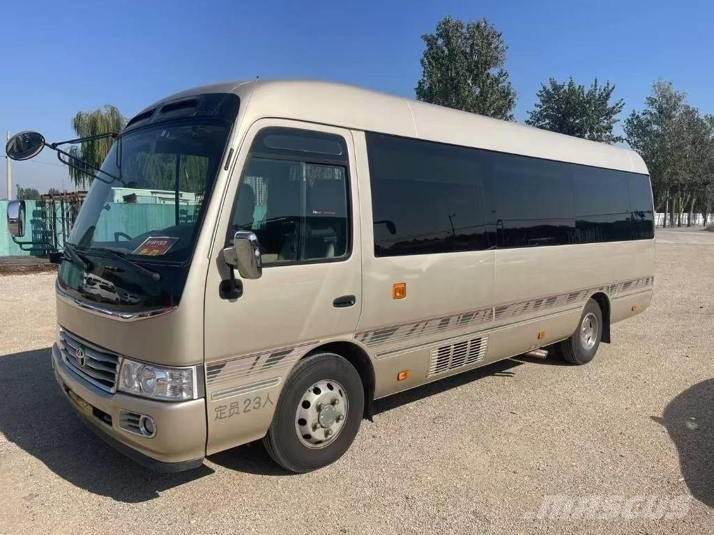 Toyota Coaster 公路客運汽車