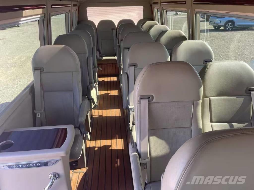 Toyota Coaster 公路客運汽車