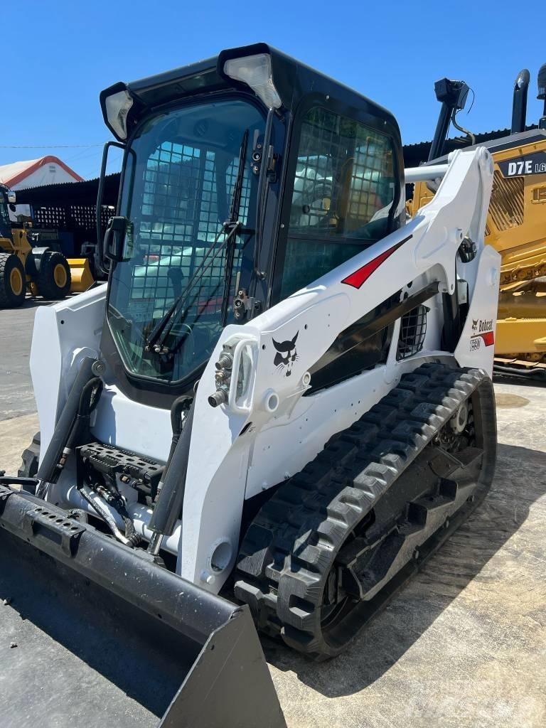 Bobcat T 590 滑移轉向裝載機
