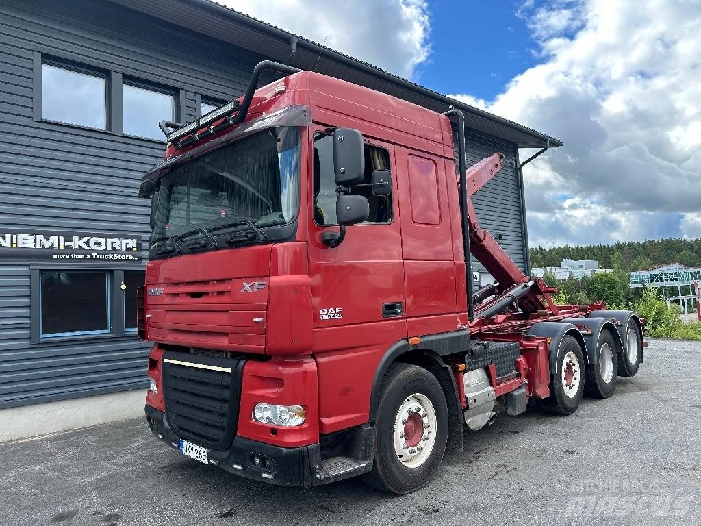 DAF XF105.410 8x2 吊鉤式起重車